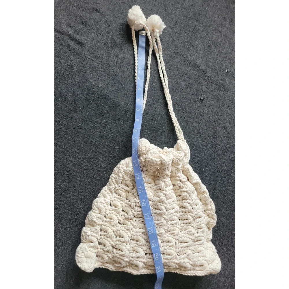 Vintage 60s 70s Boho Crocheted‎ Knit White Shoulder Bag Drawstring Pouch